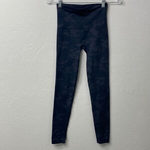 Spanx grey camo leggings size small
